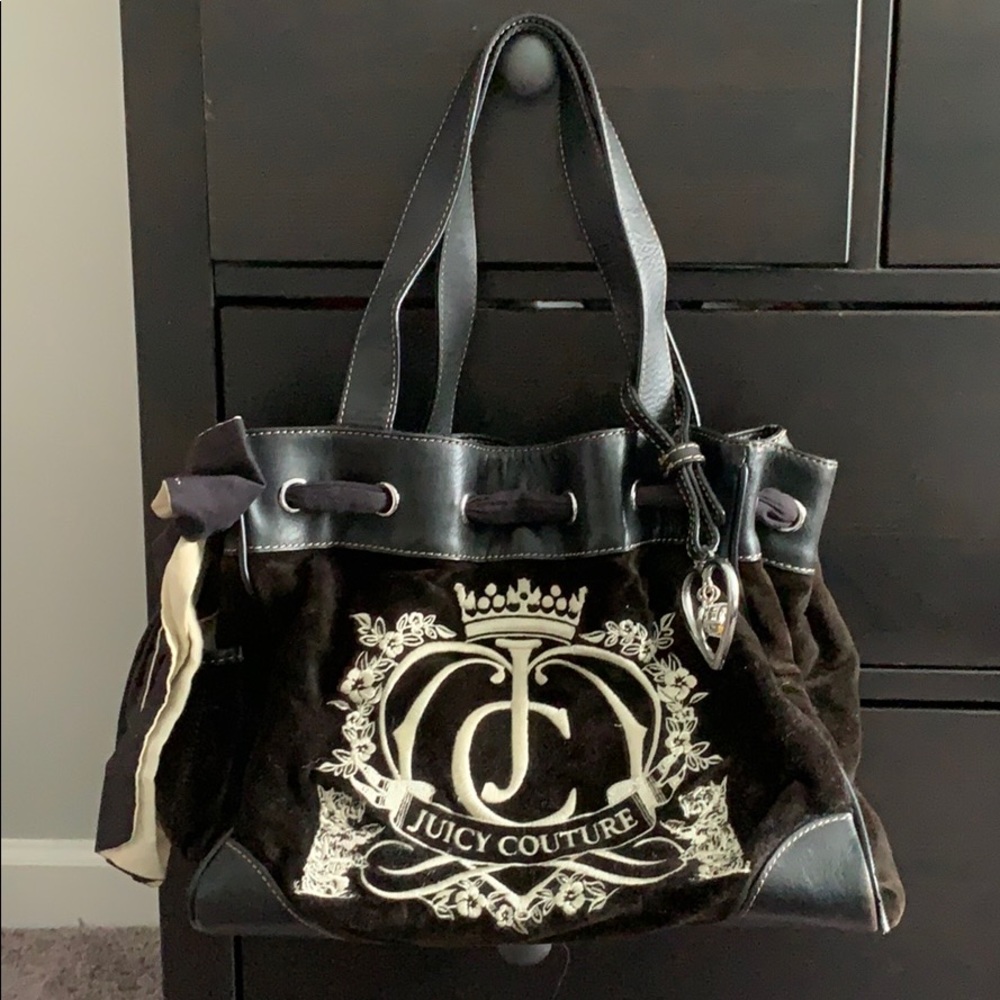 Juicy Couture “Scottie Daydreamer”